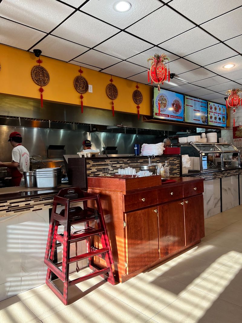 Dragon Express, Garden City