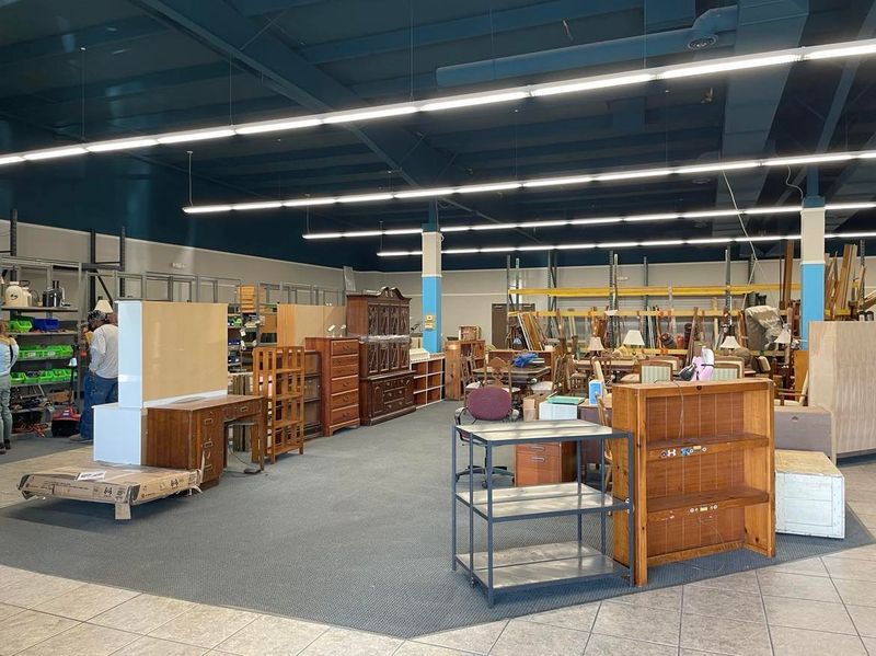 Lawrence Habitat For Humanity ReStore, Lawrence, Kansas