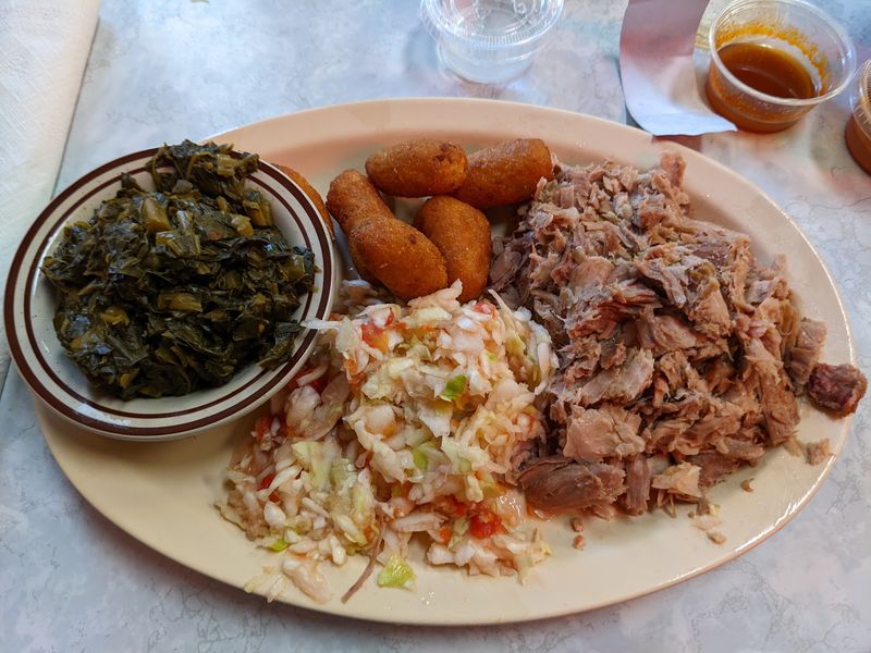 Chopped Pork Served Dry, Just the Way It Should Be