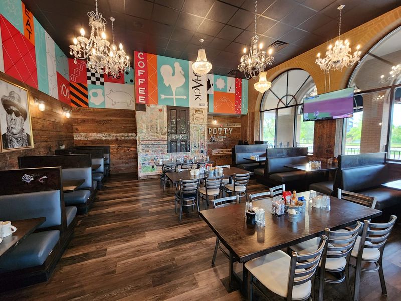 Shack Breakfast And Lunch In Overland Park