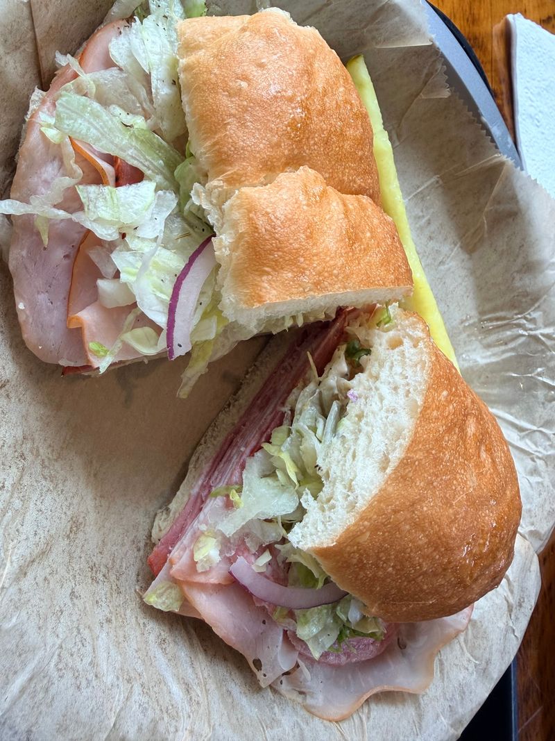 Lu's Deli, Cedar Rapids