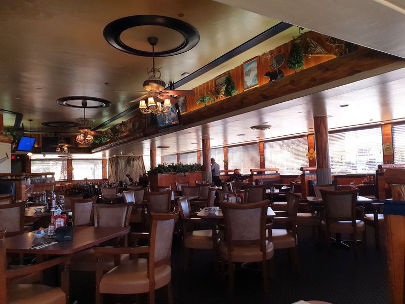 A Casual Local Chain With Country Roots