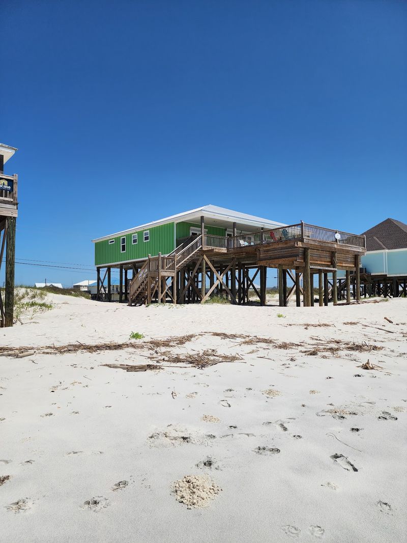 Beach Houses Keep The Skyline Close To Earth