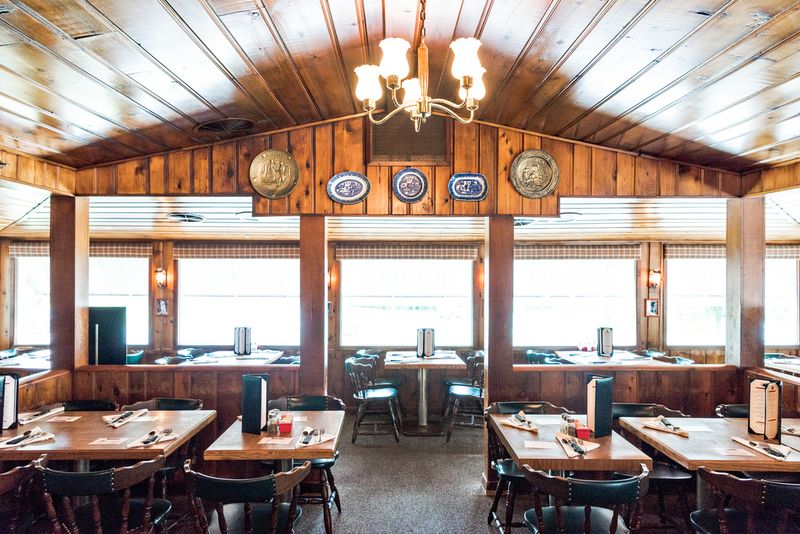 Lindey's Prime Steak House