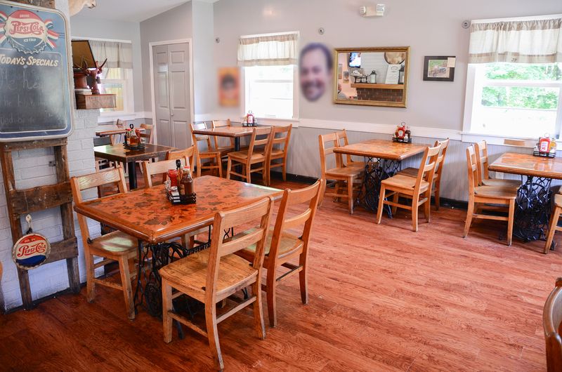 Jake's Place Restaurant & Market