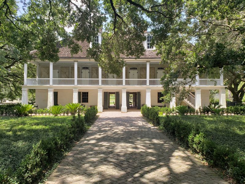 Whitney Plantation, Edgard