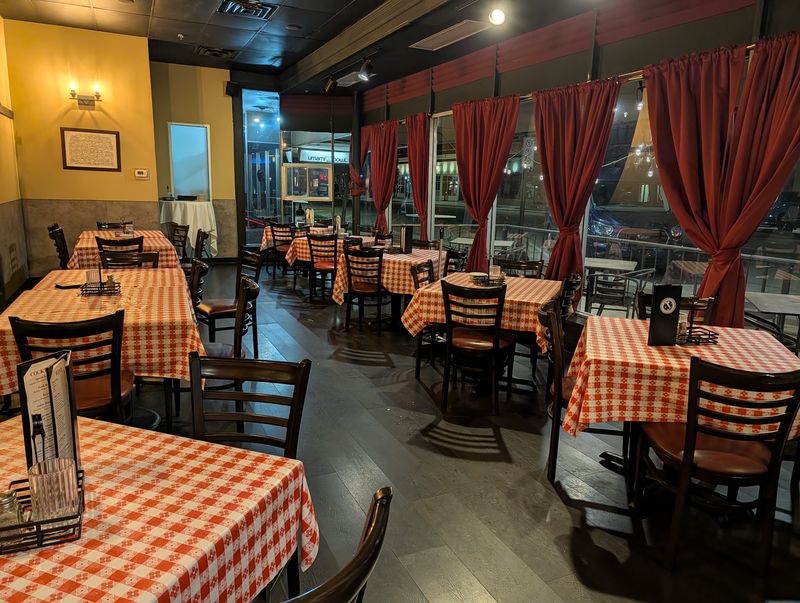 Martinelli's Little Italy