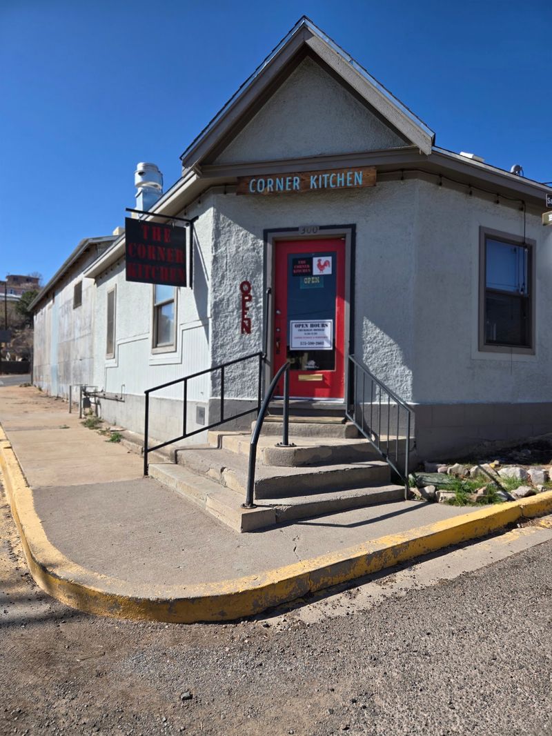 Corner Kitchen