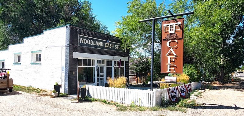 The Cafe Behind The Biscuit Talk