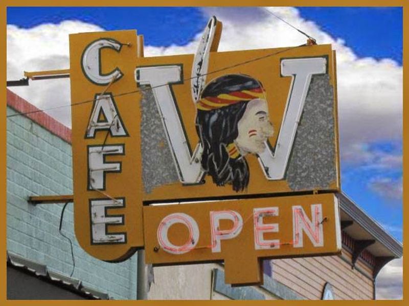 A Breakfast Stop That Still Knows What Mornings Need