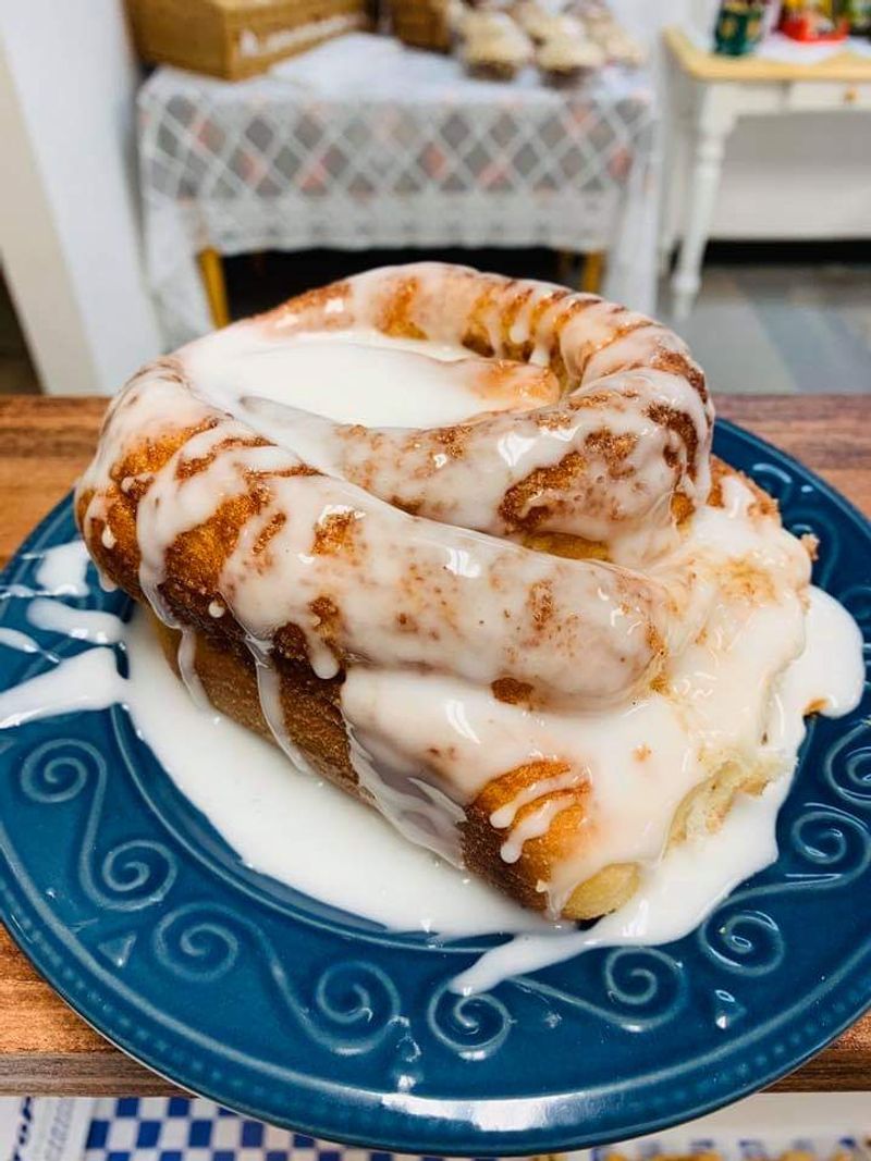 Cinnamon Rolls, Cakes, and Cookie Cravings