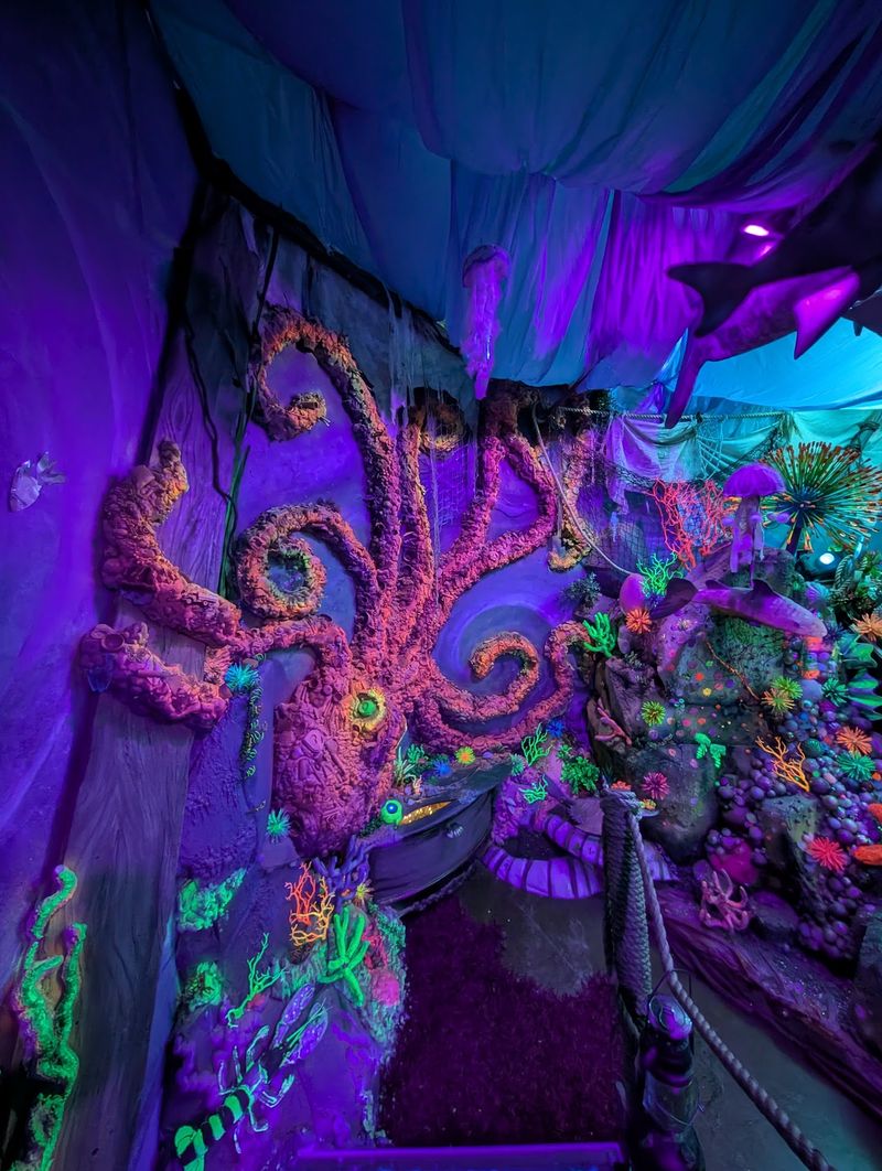 The Gateway Outside, A Dreamworld Inside