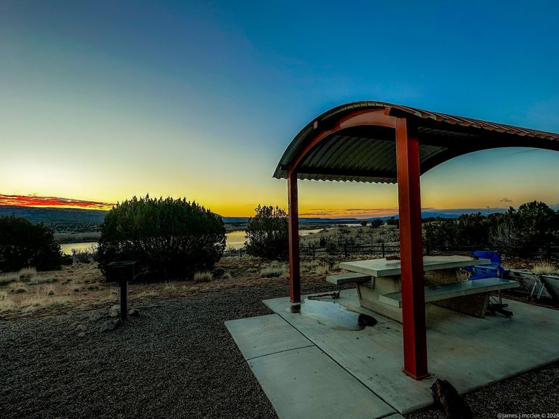 Picnic Tables and Easygoing Afternoons