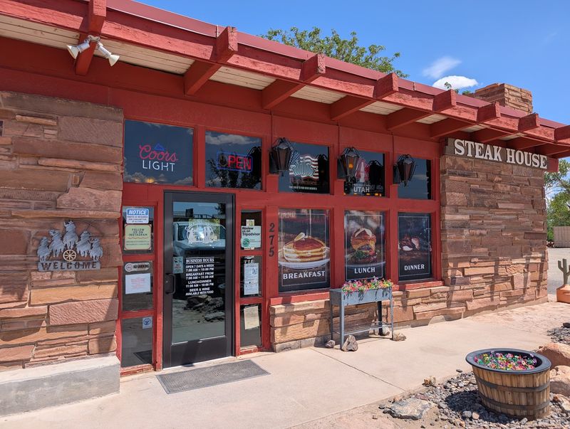 Duke's Slickrock Grill Puts Hanksville On The Pancake Map