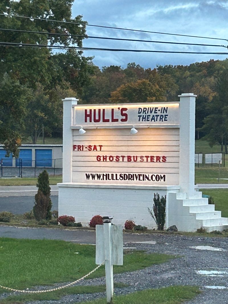Current Movies Keep The Old Drive-In Format Moving