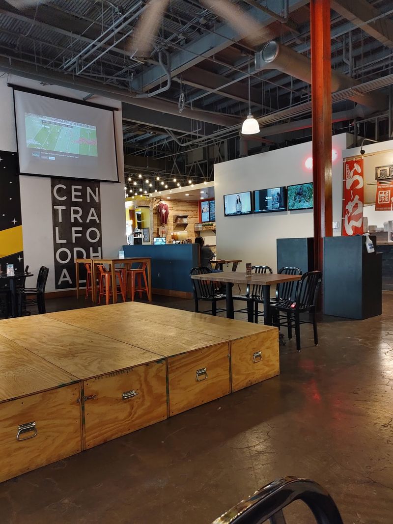 The Food Hall Setting Keeps Things Lively