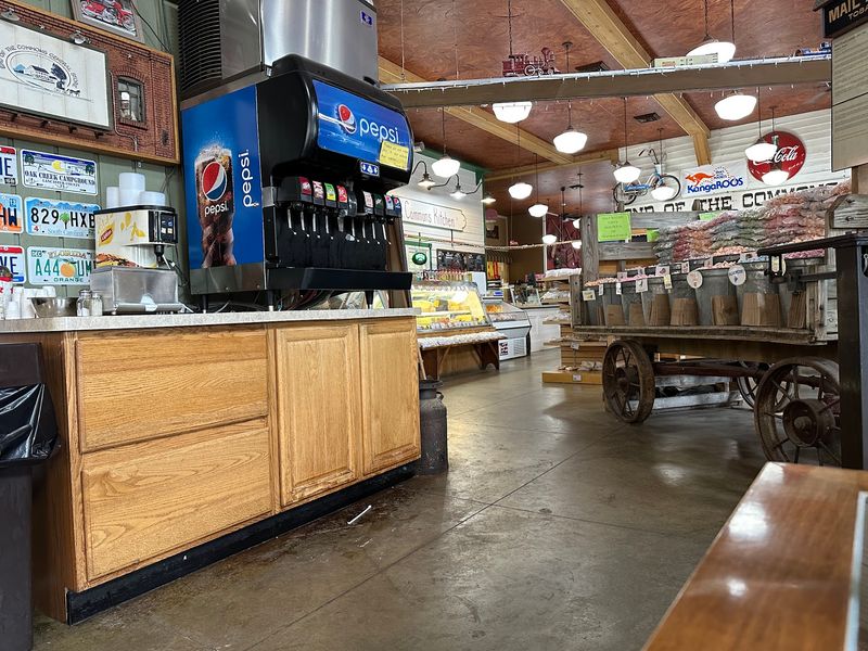 Commons Kitchen Turns Shopping Into A Meal Stop