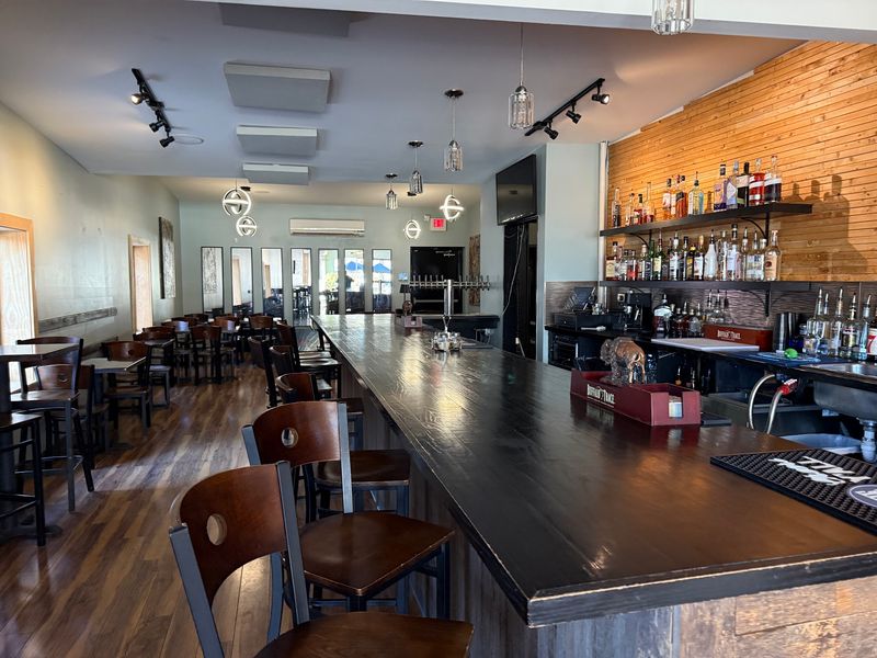 Service, Hours, and What to Expect