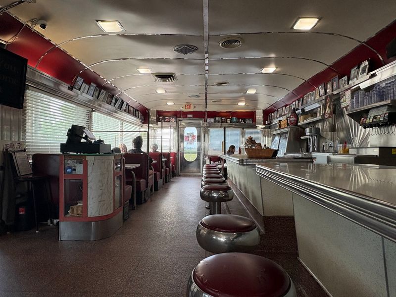 Friendly Servers and a Small-Town Rhythm