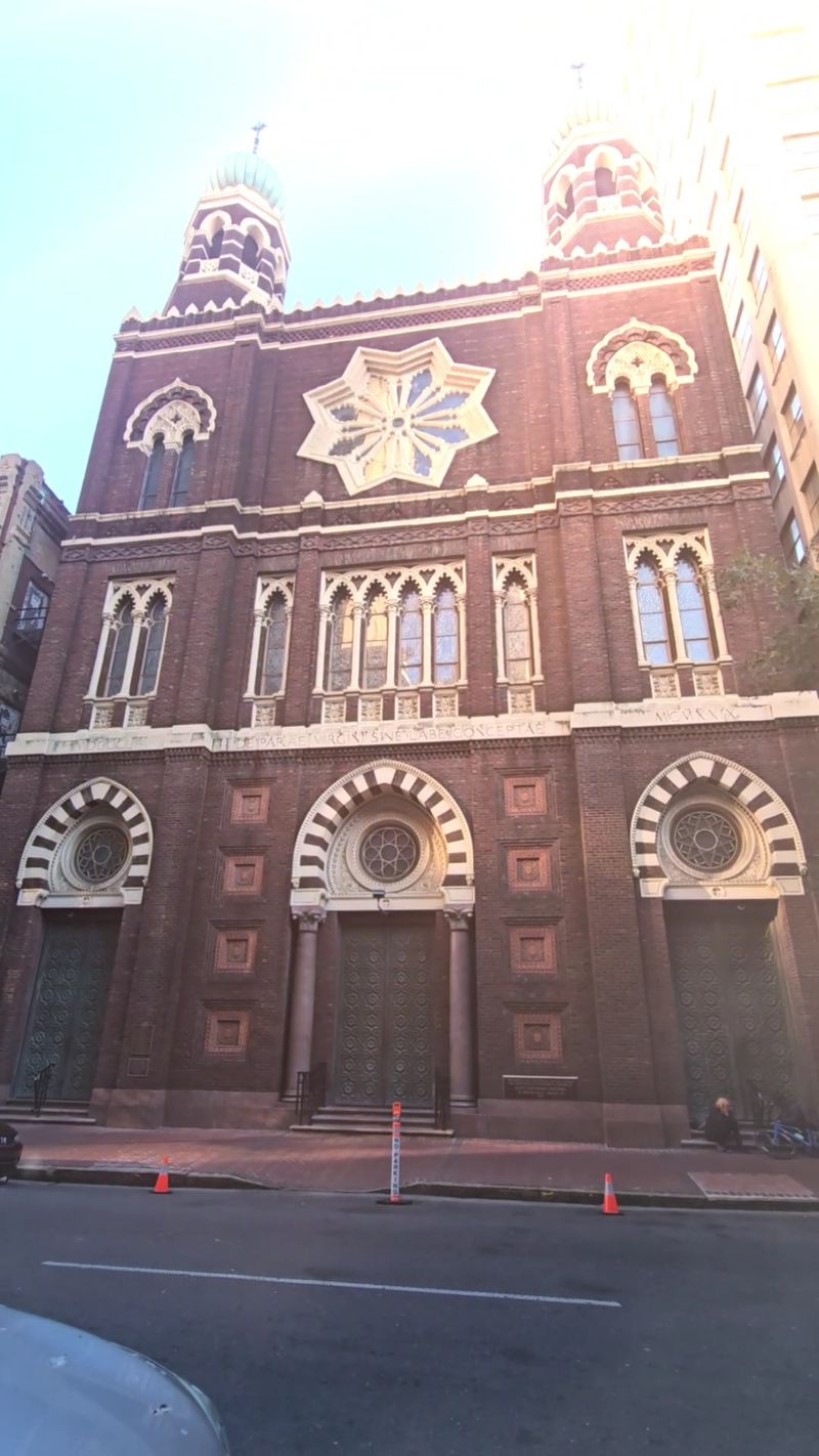 Free Saturday Tours And When To Visit