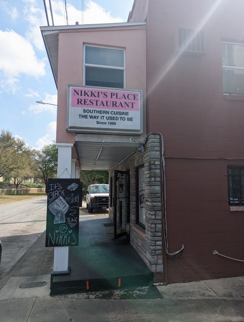 Nikki's Place, Orlando, FL