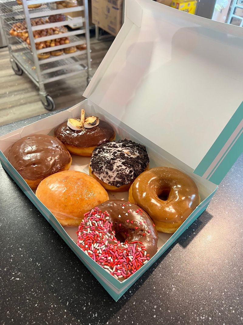 OMG DONUTS&BAKERY, Concord, NC