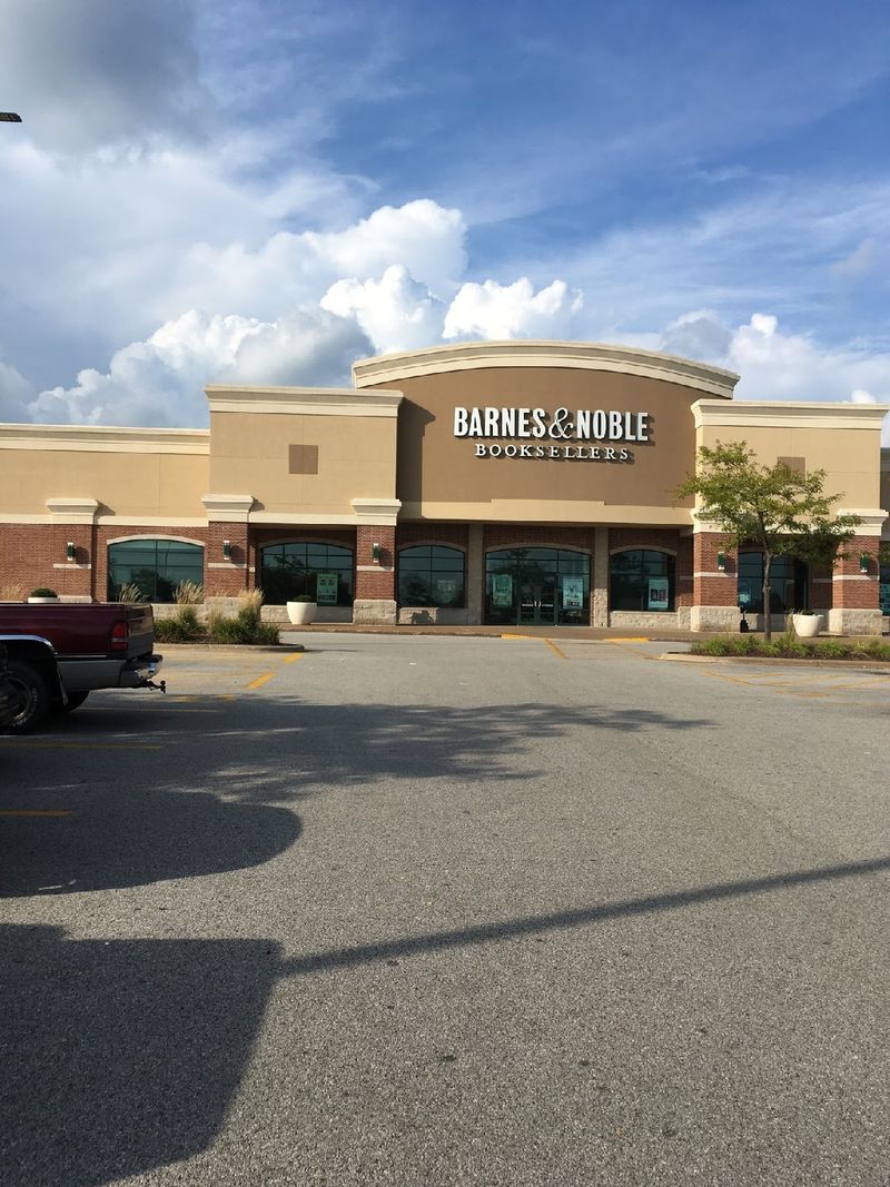 Barnes and Noble, Davenport