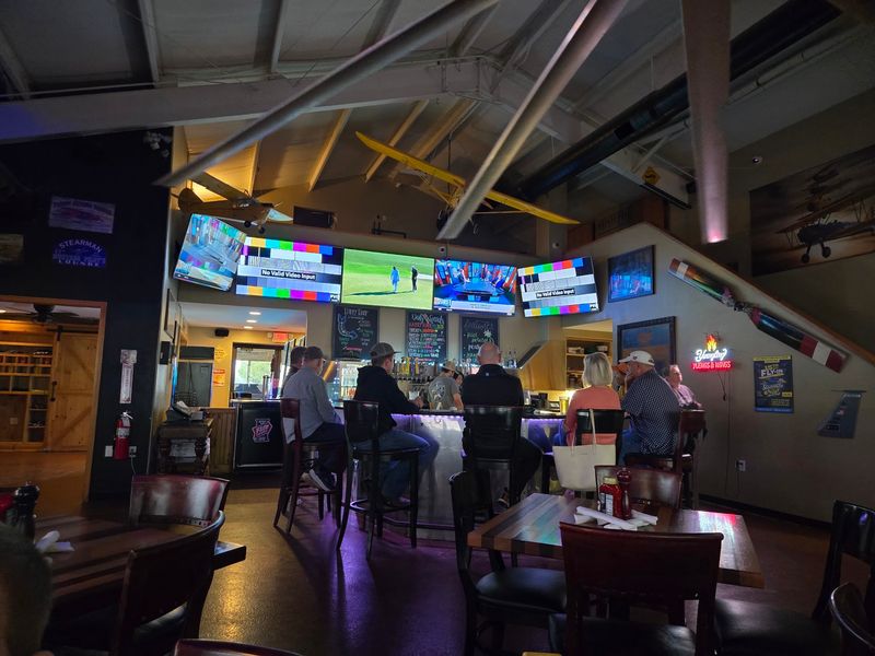 Stearman Field Bar & Grill, Benton