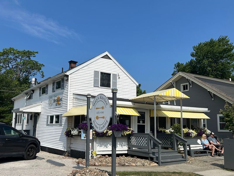 Mary's Kitchen, Geneva, OH
