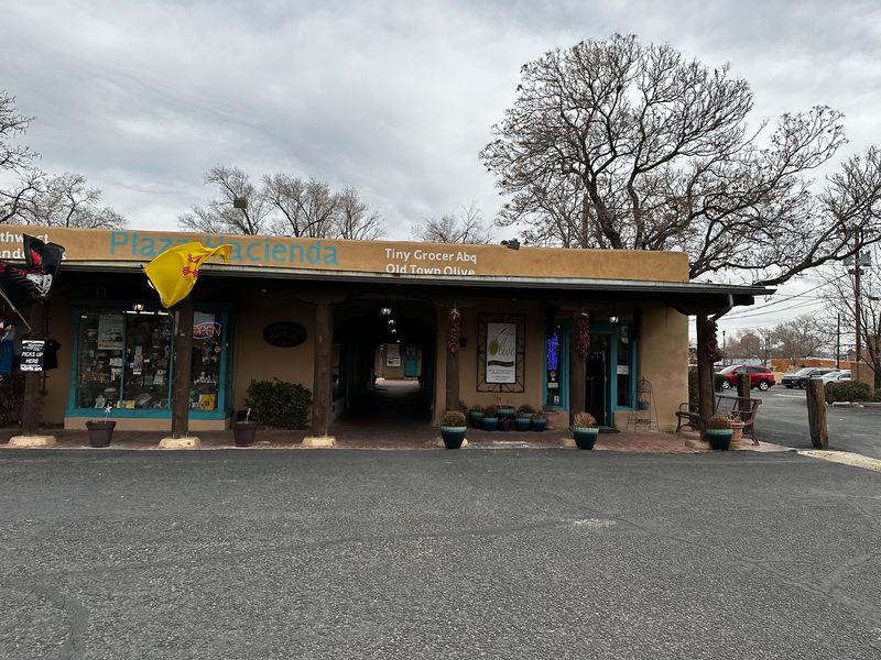 Planning Your Visit: Hours, Parking, and Pricing