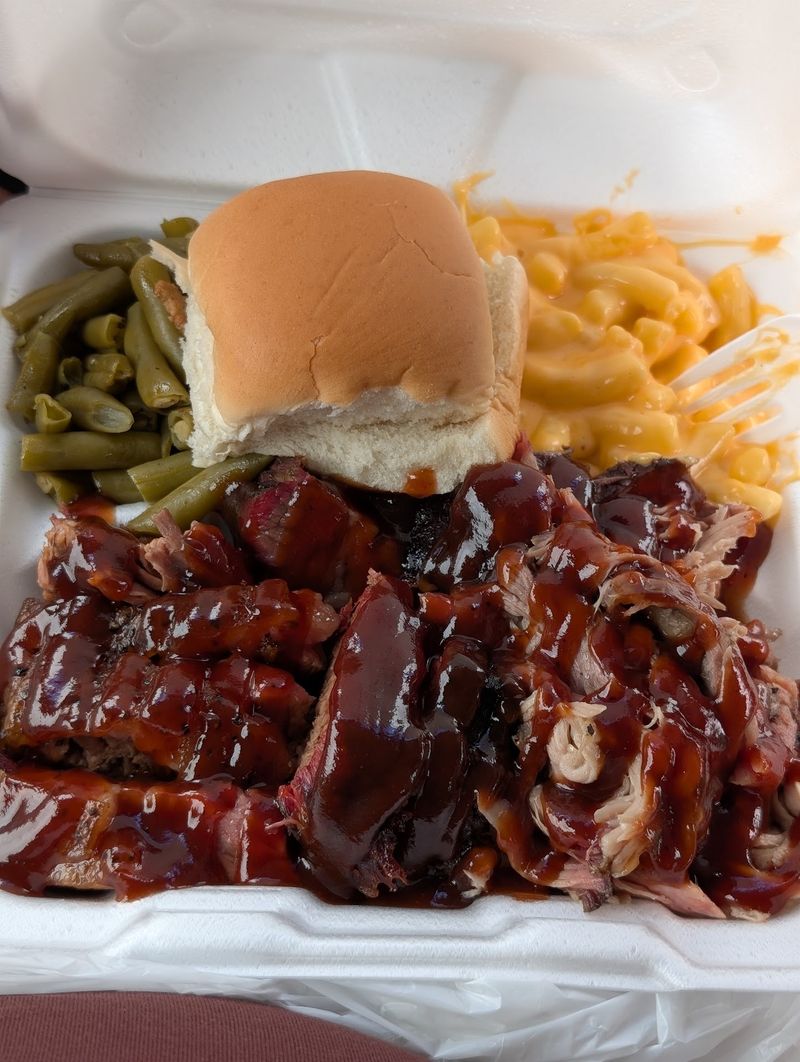 Buddies in BBQ, Greenwich, OH