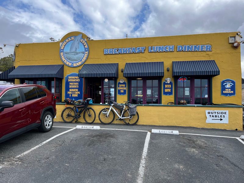 Whale City Bakery, Davenport