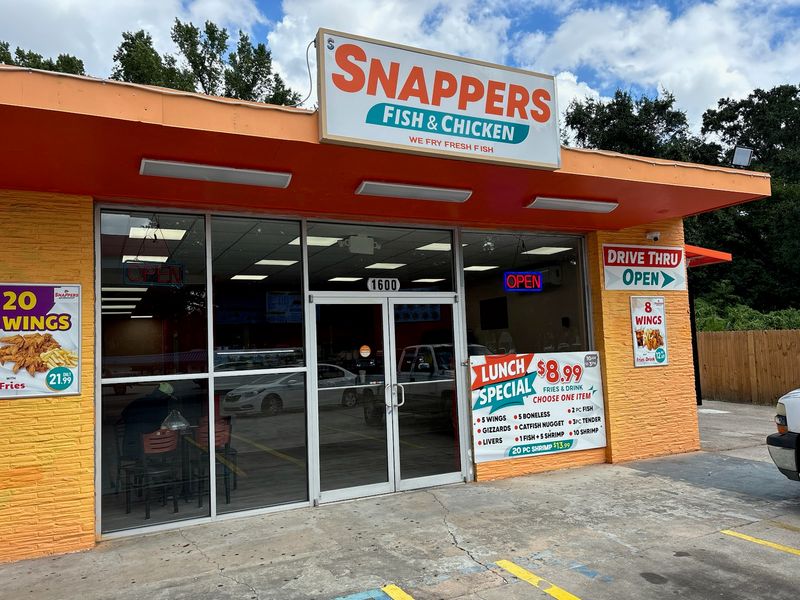 Snappers, Fish, And Chicken