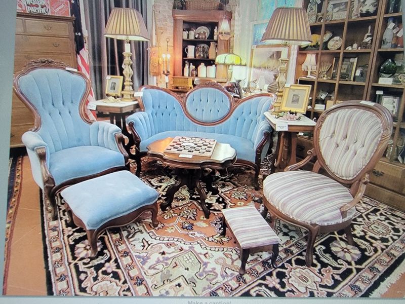 Wren Wood Antiques Pairs Fine Furniture With Florida Art
