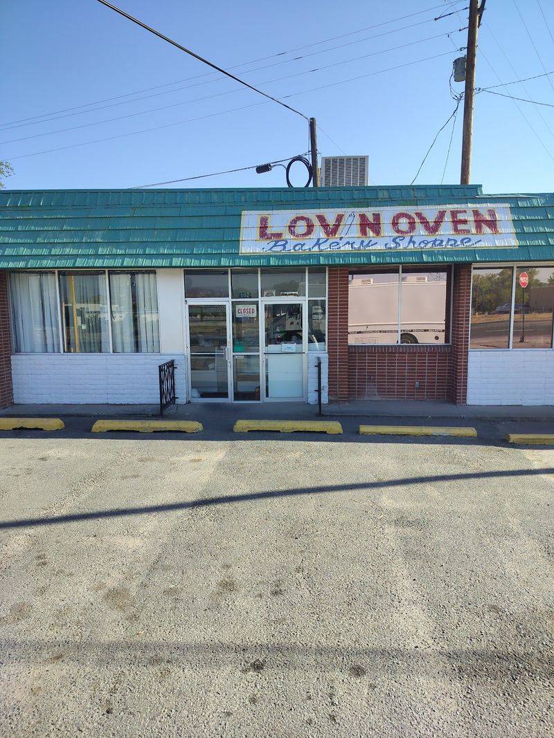 Lov'N Oven Bakery Shop, Española