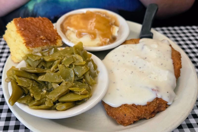 The Southern Classics Give Lunch And Dinner More Weight