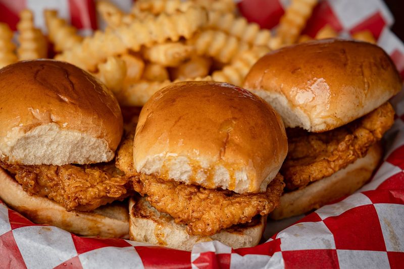 Nashville Hot And The Famous Iowa Hot Showdown