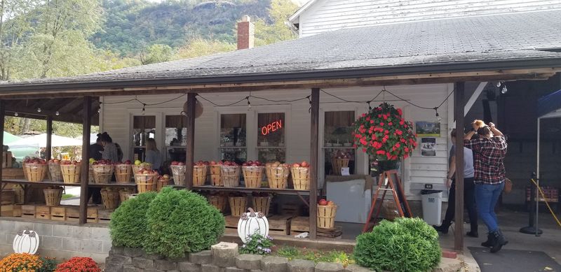 Heller Orchards