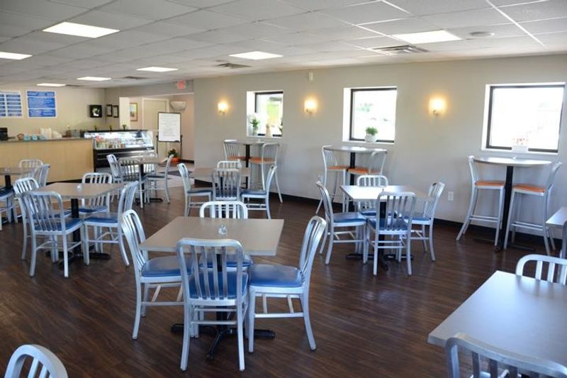 Waterfront Deli, Bettendorf