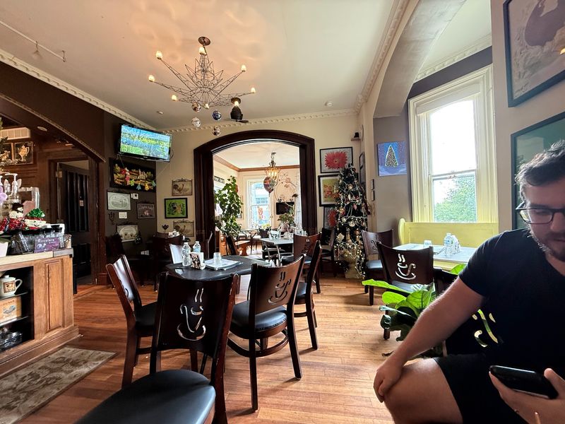 Café d'Marie, Davenport