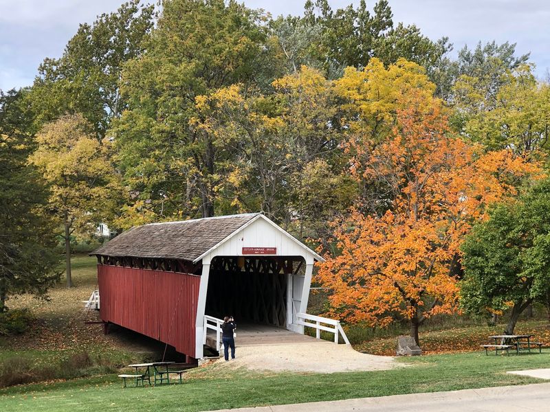 Cutler-Donahoe Bridge And Winterset City Park Drive