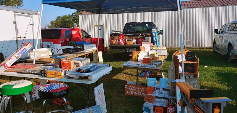 Outdoor Vendors Start Before Breakfast Has Fully Begun