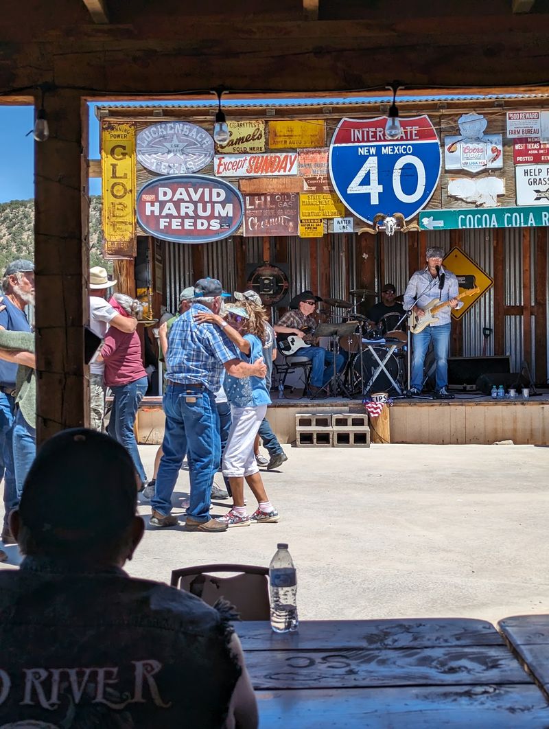 Live Music That Fills the Desert Air