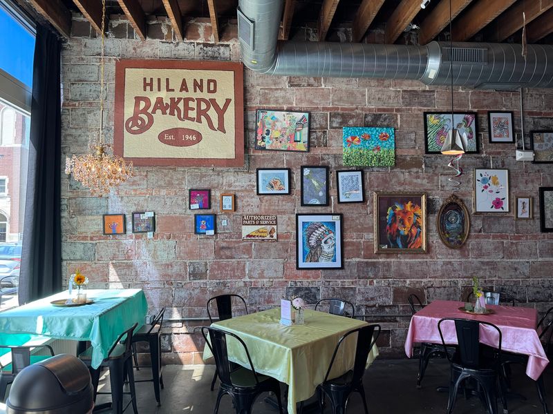 ChaCha's Hiland Bakery, Des Moines