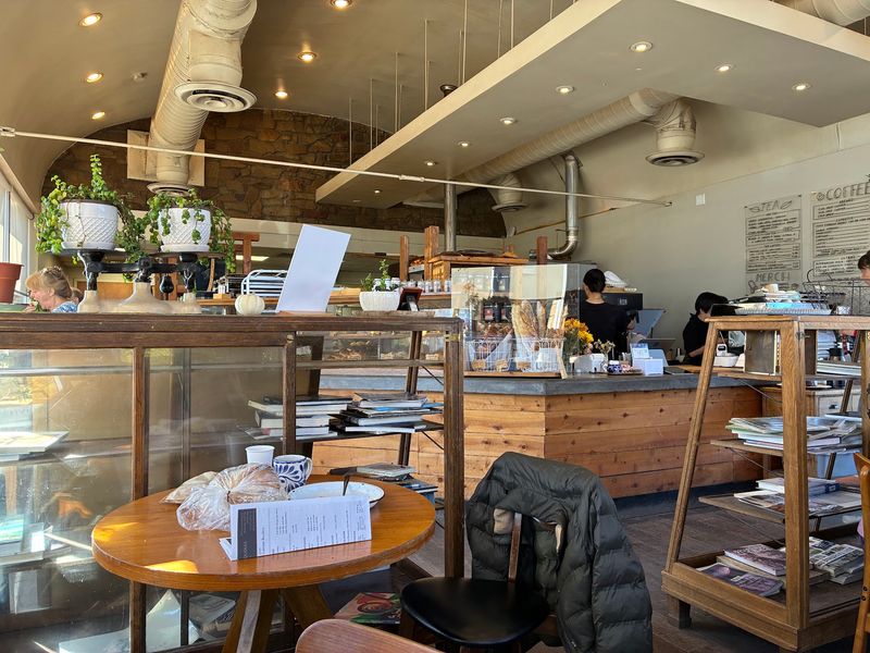 Ihatov Bread and Coffee, Albuquerque