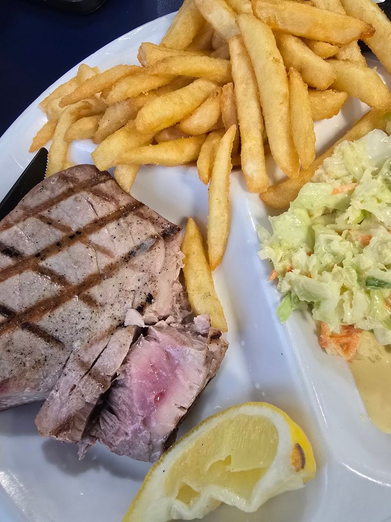 Grilled And Fried Platters Send Lunch In Different Directions