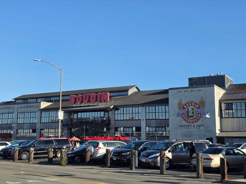 Crab Sandwiches, Cioppino, and Waterfront Flavors