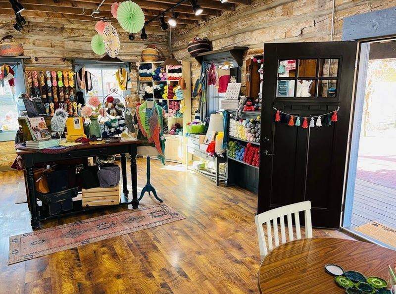 Knit Night Adds A Social Thread