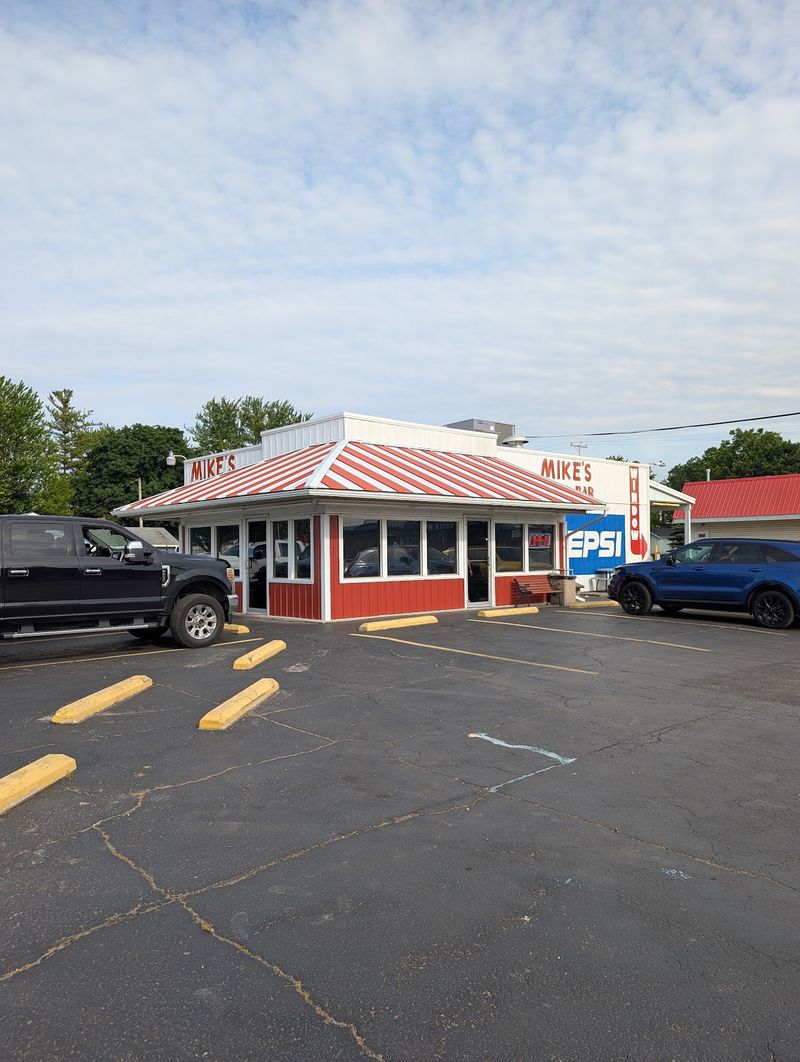 Mike's Dairy Bar, Upper Sandusky, OH