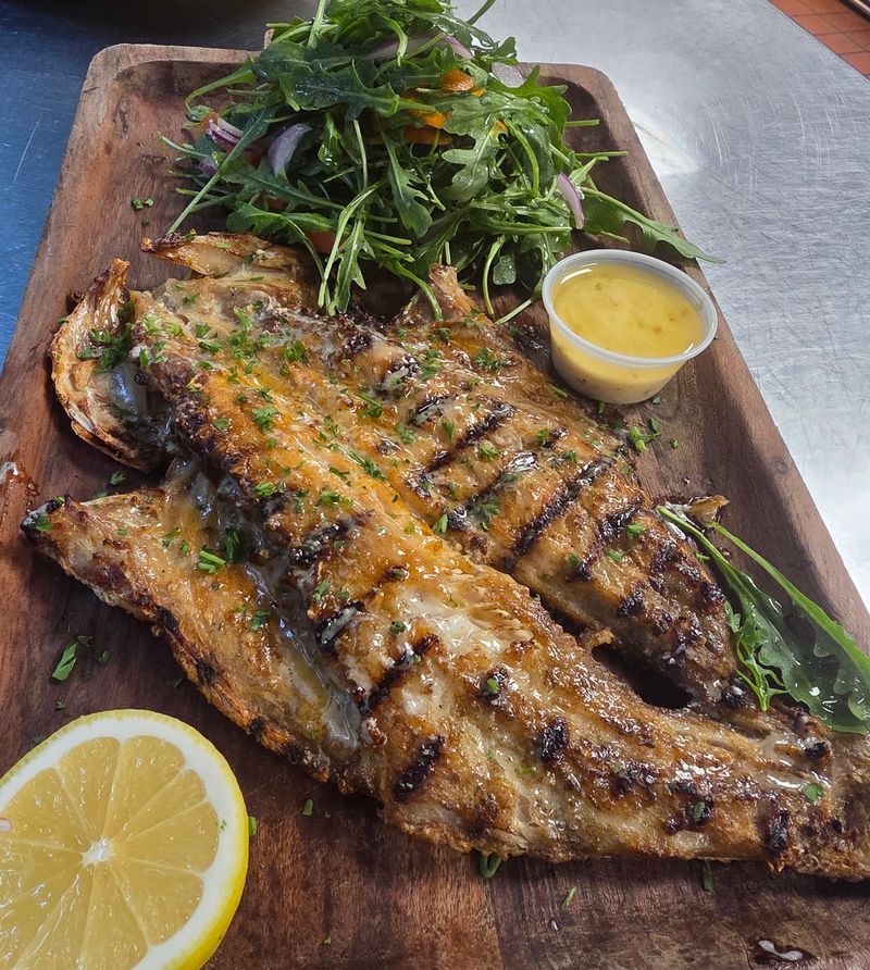 Fresh Seafood That Punches Above Expectations